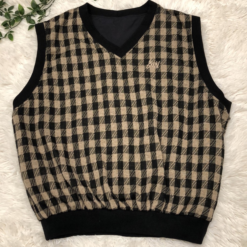 Reversible pull over vest - Picture 9 of 10